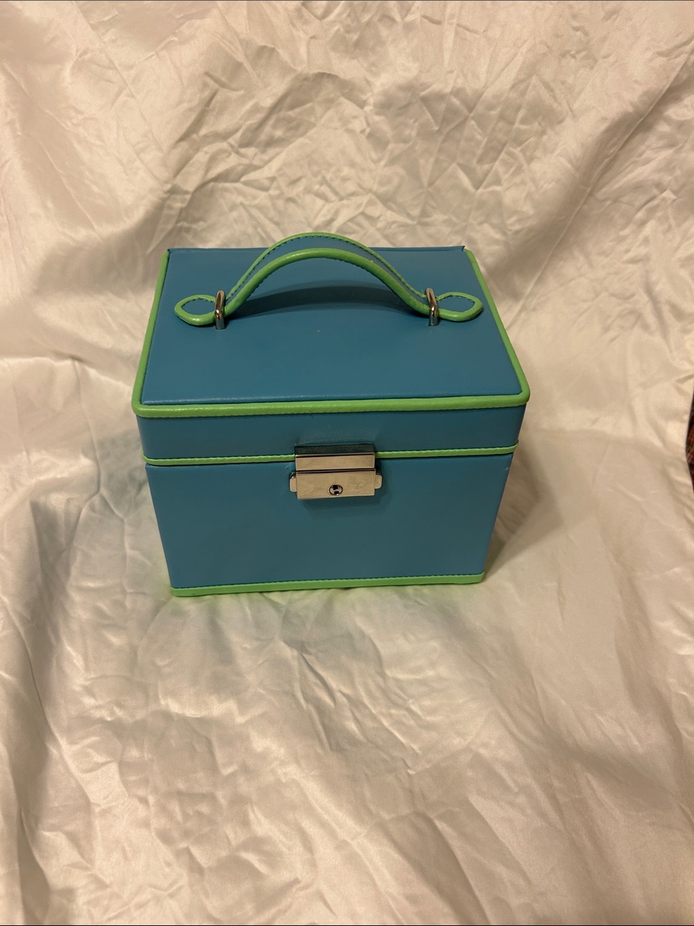 Talbots Blue Jewelry Box with Lime Trim and Top Handle